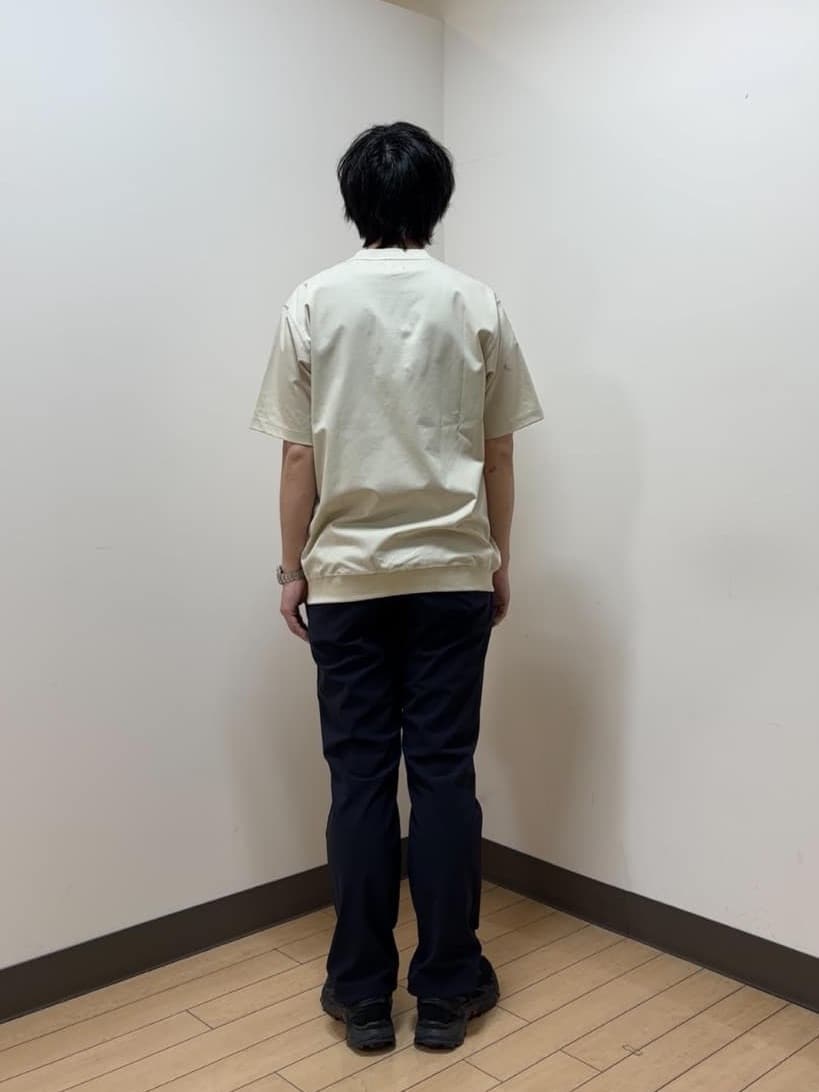 あきやまさんの「TAKEO KIKUCHI｜【抗菌防臭／5サイズ展開】ハイゲージポンチ Tシャツ」を使ったコーディネート