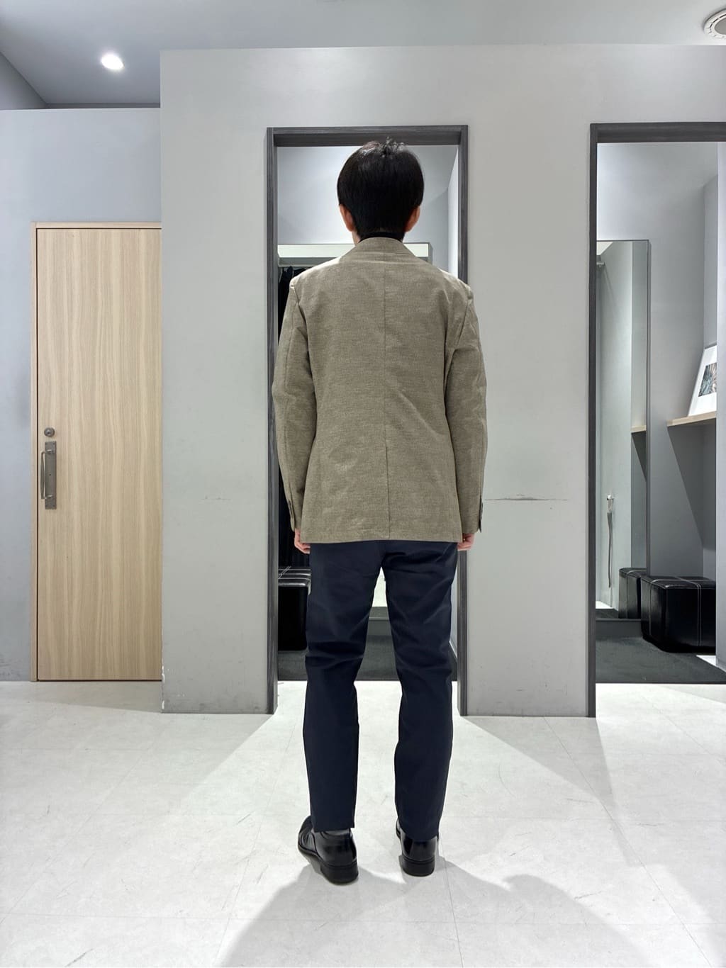 わいずみさんの「TAKEO KIKUCHI｜【抗菌防臭】COOL DOTS（R）ドビープリント ジャケット」を使ったコーディネート