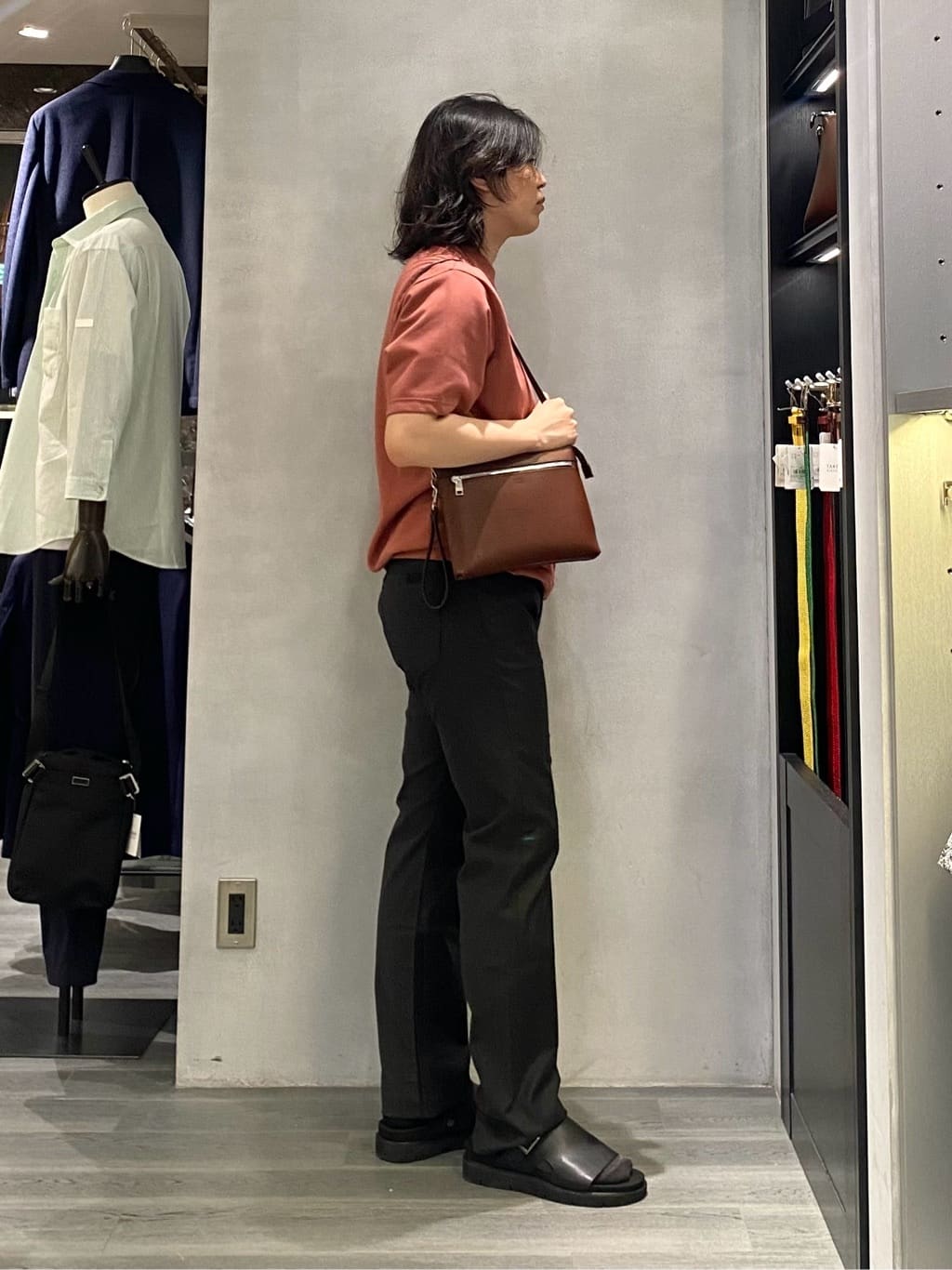nishiさんの「TAKEO KIKUCHI｜【Made in JAPAN】播州織 ストレッチ パンツ」を使ったコーディネート