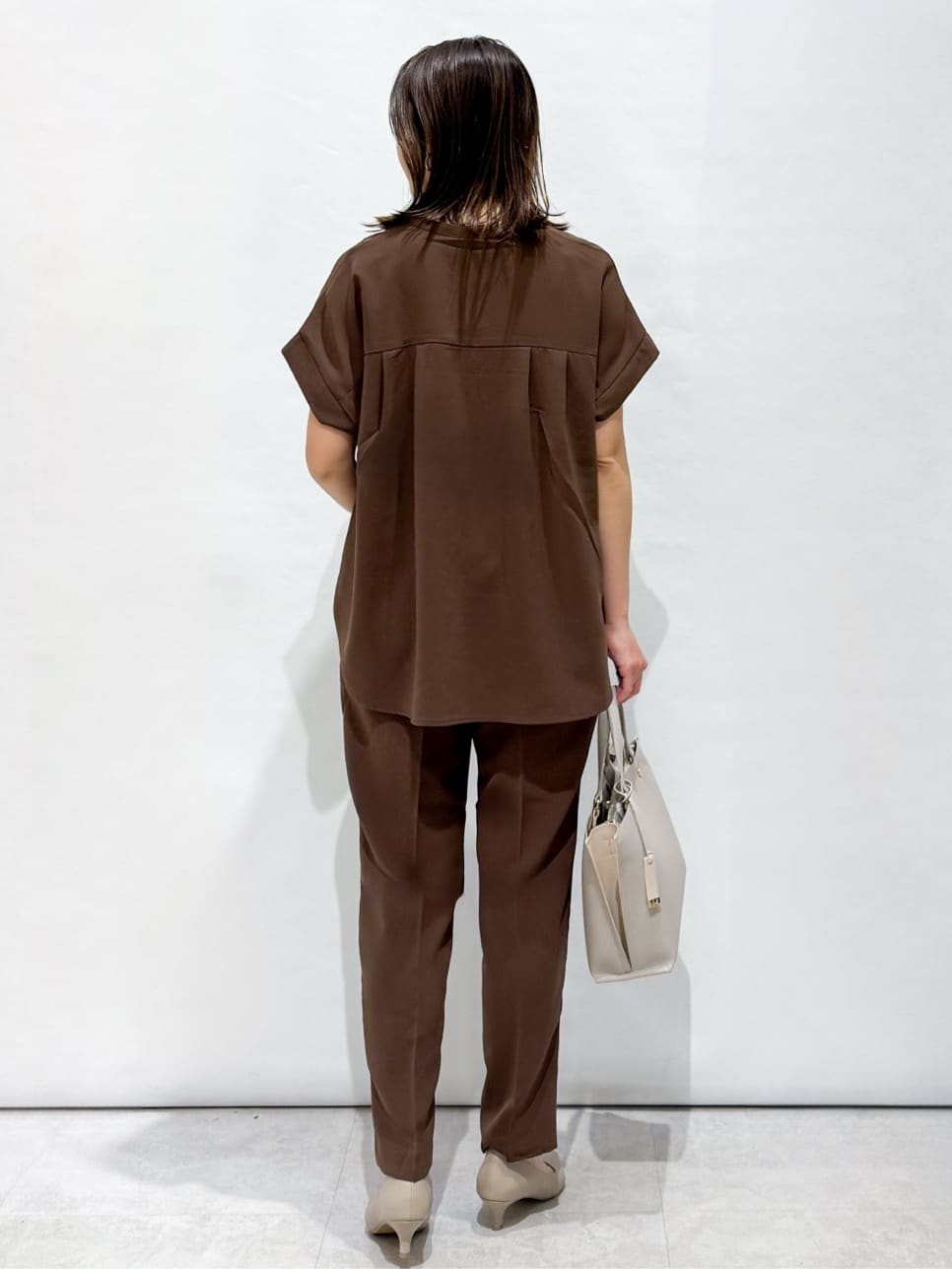 yuka.aさんの「OPAQUE.CLIP｜《7色展開／SS-LLサイズ》ストレッチスキッパーブラウス／セットアップ対応【洗濯機洗い可／防シワ】」を使ったコーディネート