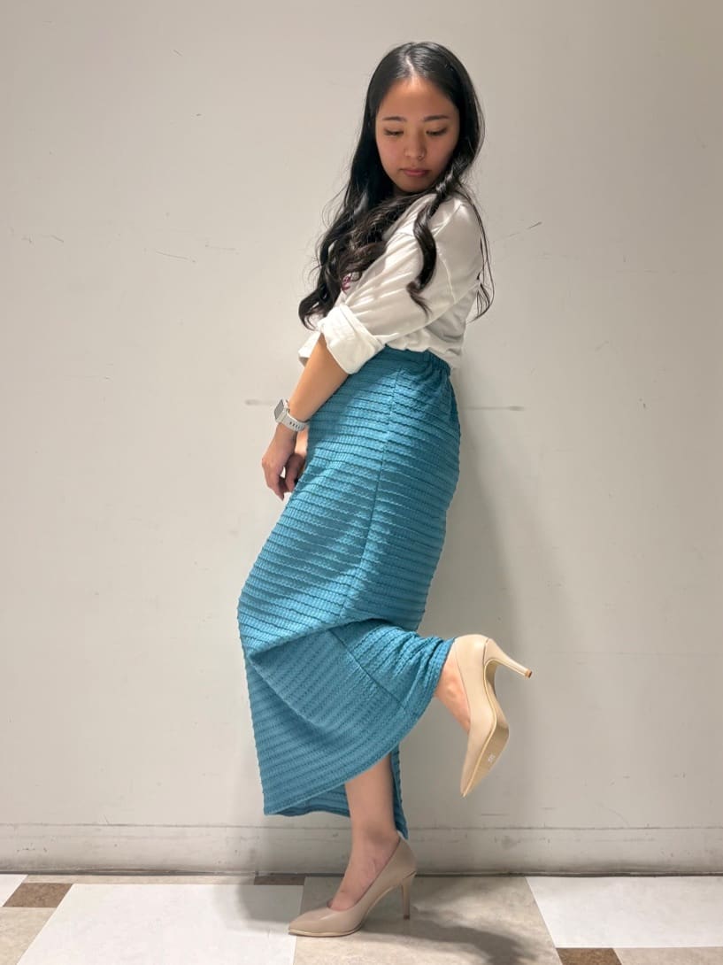 のはらっちょさんの「ESPERANZA｜【レイン対応/12時間パンプス】約8.5cm　歩きやすくて疲れにくい」を使ったコーディネート