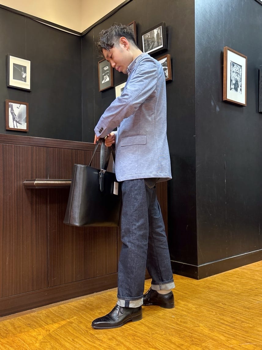 KEIさんの「TAKEO KIKUCHI｜ハットモチーフ ジャカード ストライプ シャツ」を使ったコーディネート