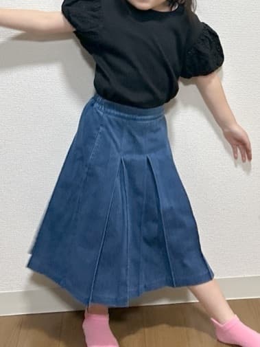 ga_riさんの「THE SHOP TK｜◆【110-150】タックプリーツスカート/親子リンク・洗濯機OK」を使ったコーディネート