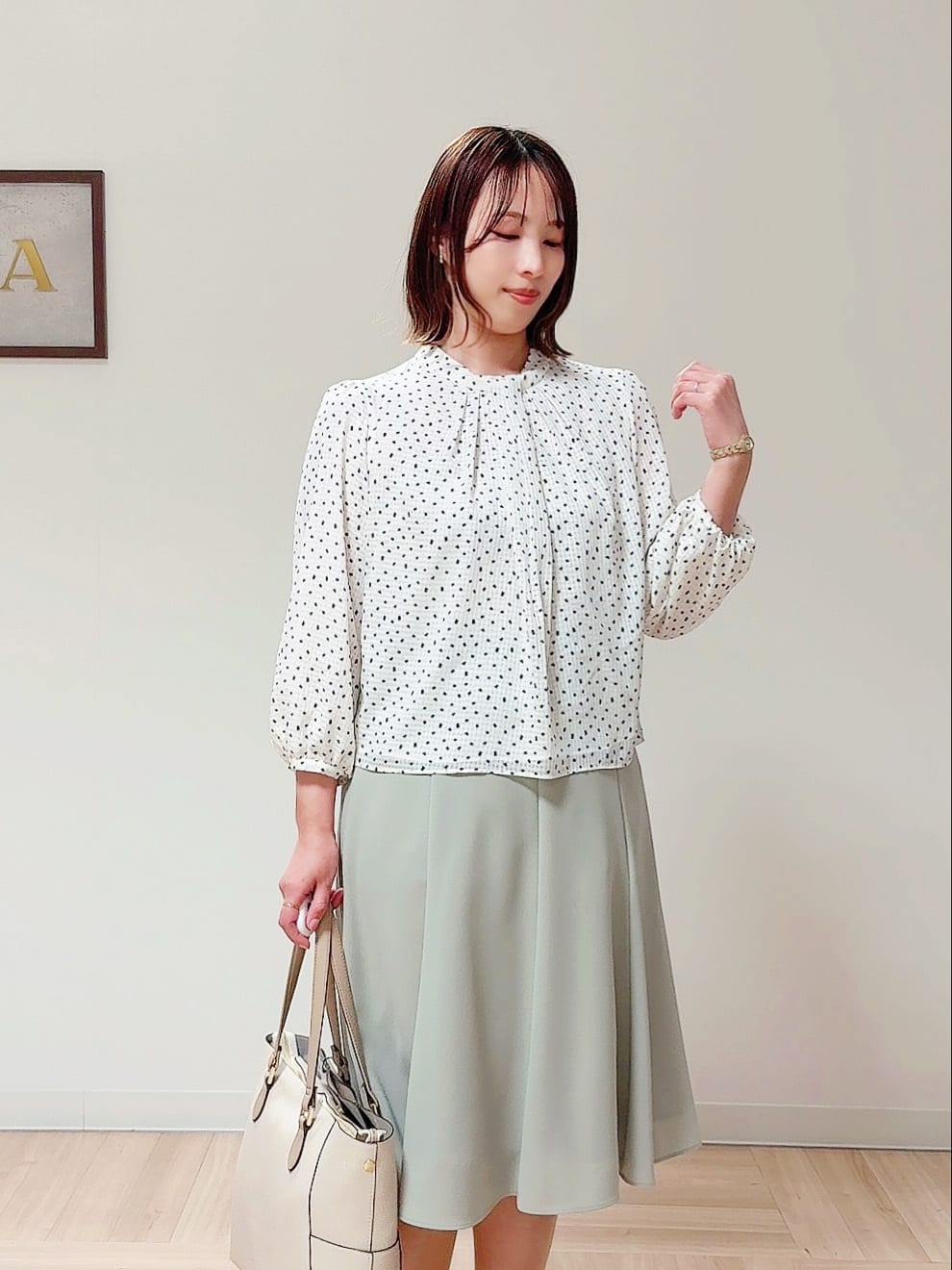 amiさんの「Reflect｜◆【マシンウォッシュ可／セットアップ可能】コツキ柄プリントブラウス」を使ったコーディネート