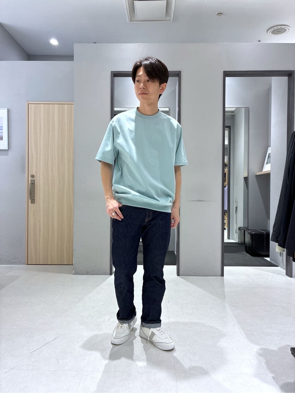 わいずみさんの「TAKEO KIKUCHI｜【抗菌防臭／5サイズ展開】ハイゲージポンチ Tシャツ」を使ったコーディネート