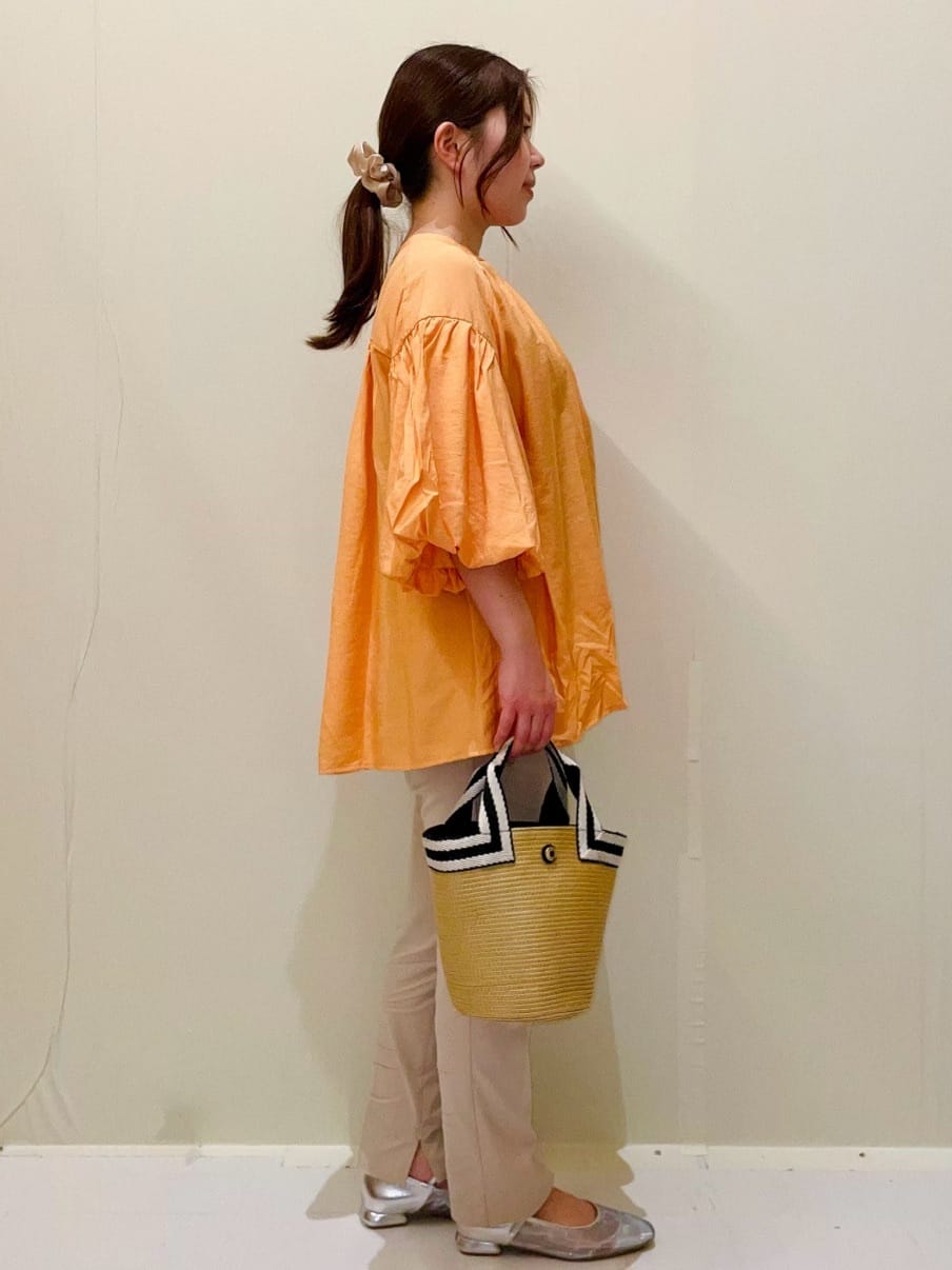 ayumiさんの「OPAQUE.CLIP｜◆バルーンスリーブブラウス【洗濯機洗い可】」を使ったコーディネート