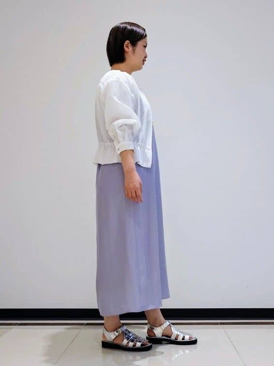gissyさんの「INDIVI｜◆【合皮】グルカフラットサンダル」を使ったコーディネート