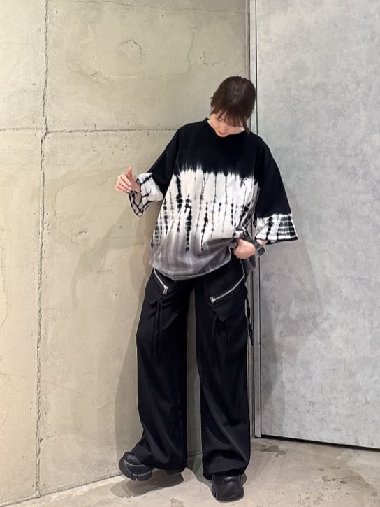 MIKAさんの「tk.TAKEO KIKUCHI｜◆AラインサイドZIPカーゴパンツ」を使ったコーディネート