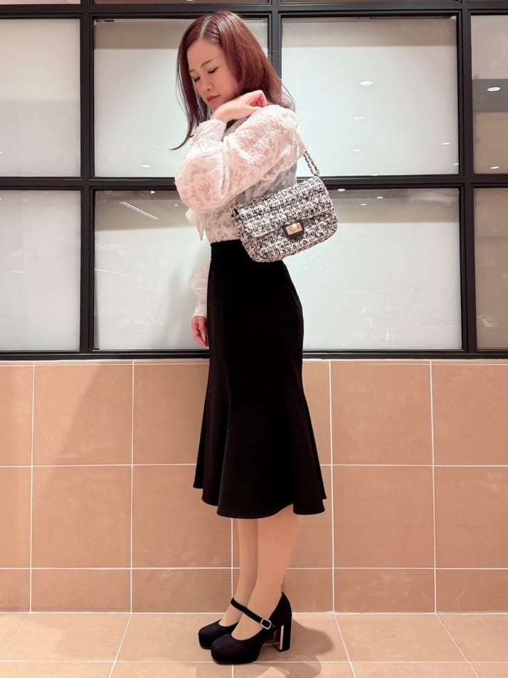 すみれさんの「ESPERANZA｜甲ストラップパンプス」を使ったコーディネート
