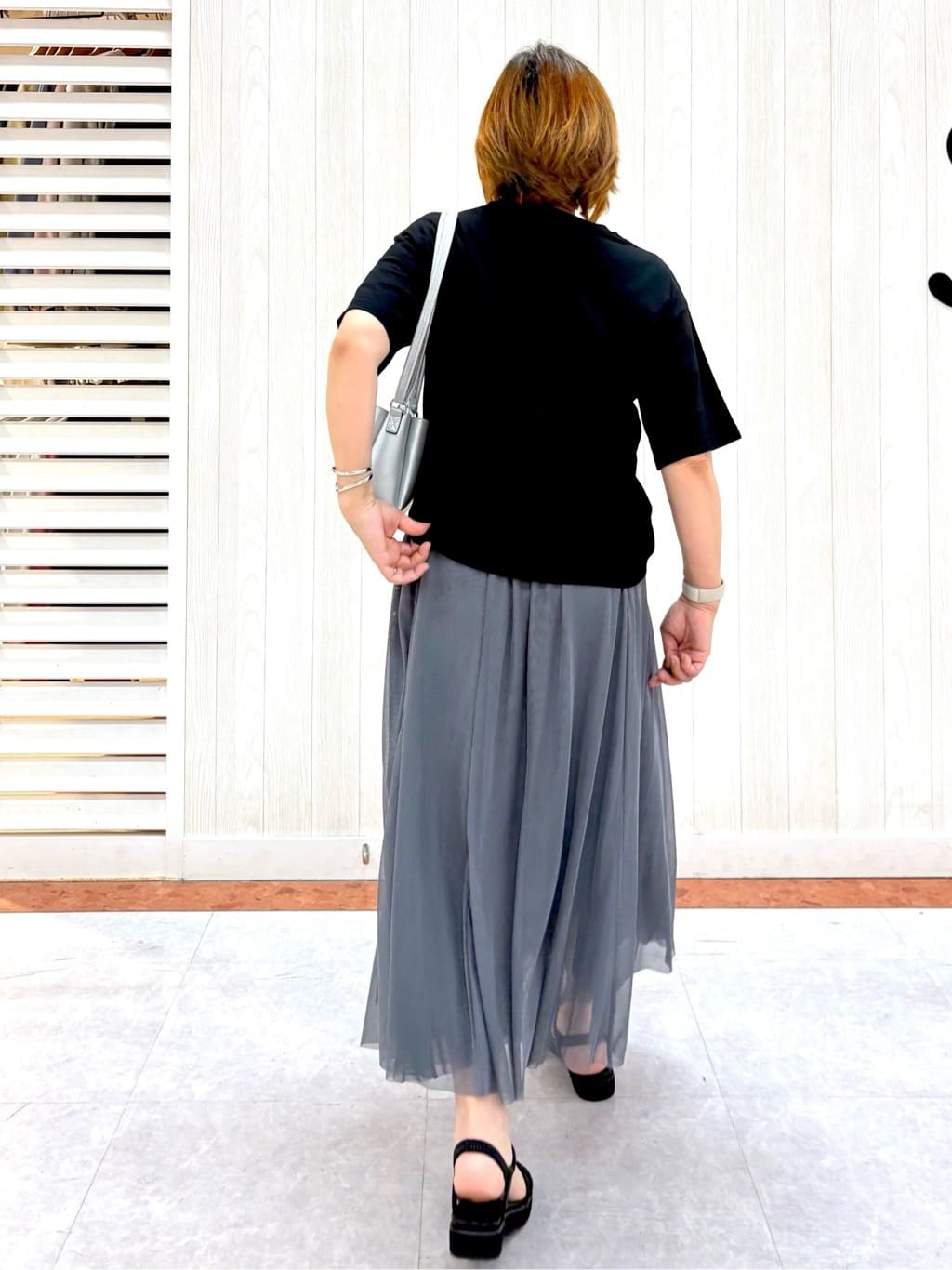 もっちさんの「SHOO･LA･RUE｜◆【選べる4柄】コットンプリントロゴTシャツ」を使ったコーディネート