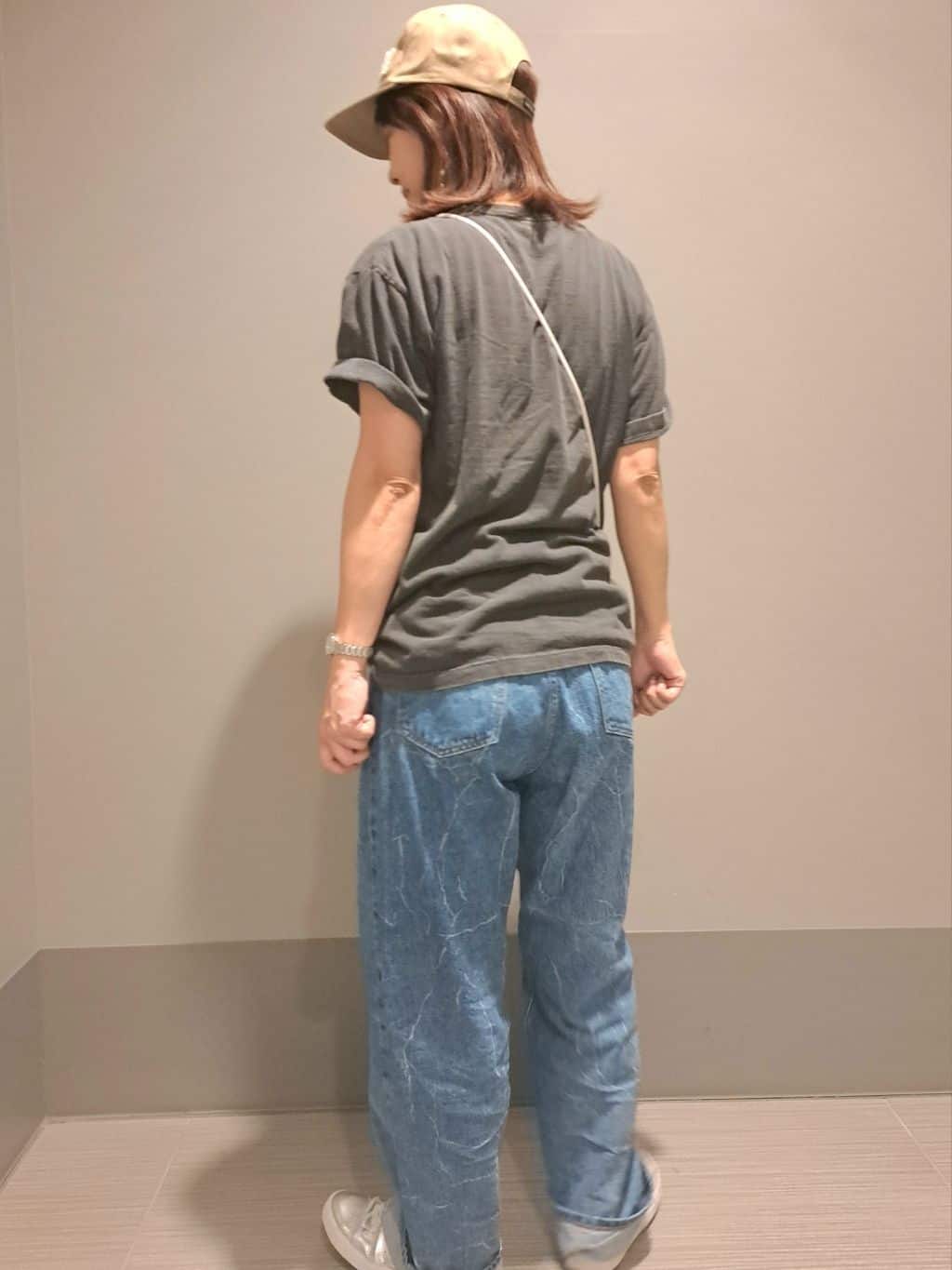 Takahashiさんの「DRESSTERIOR｜◆シュリンクレザーマルチポーチ」を使ったコーディネート