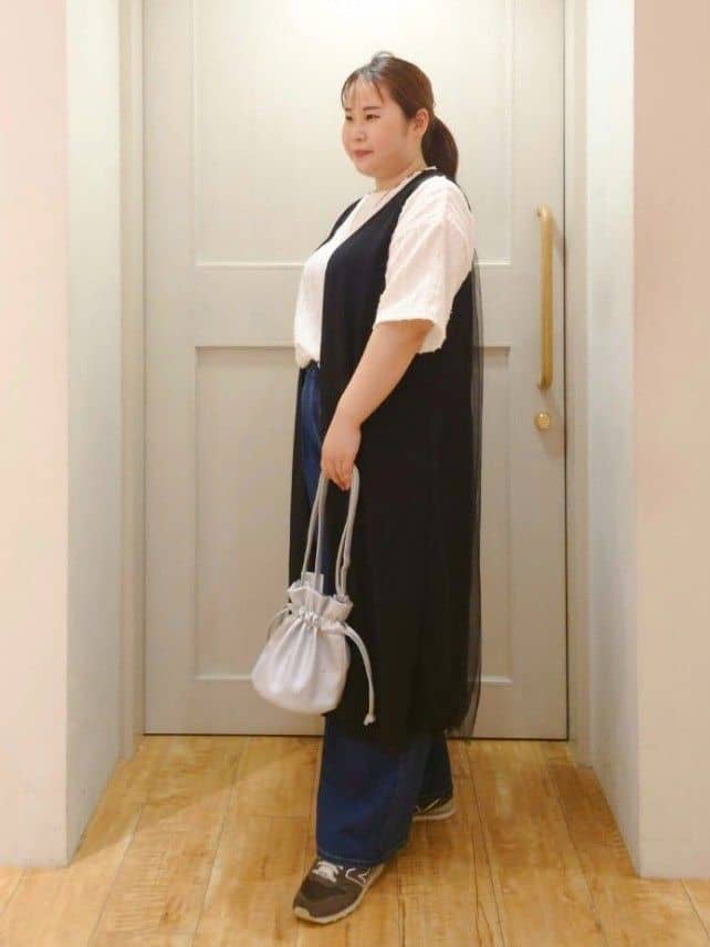ななこさんの「SHOO･LA･RUE｜◆旬を取り入れながら体型カバー ボタンレスエアリージレ」を使ったコーディネート