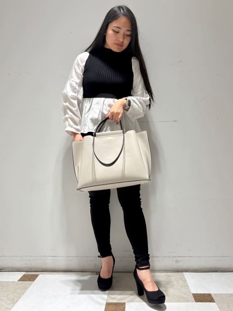 のはらっちょさんの「ESPERANZA｜3WAYチャンキーヒールパンプス」を使ったコーディネート