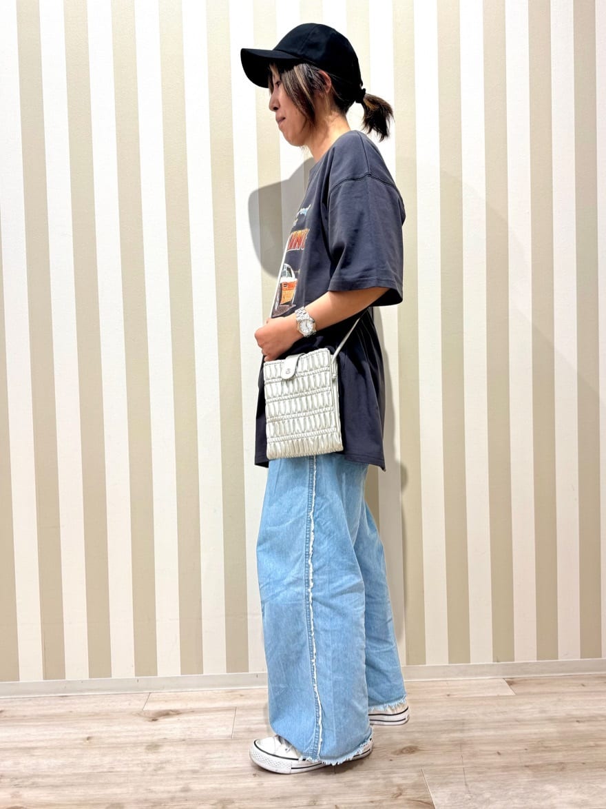pieceさんの「SHOO･LA･RUE｜◆ロゴ刺繍キャップ」を使ったコーディネート
