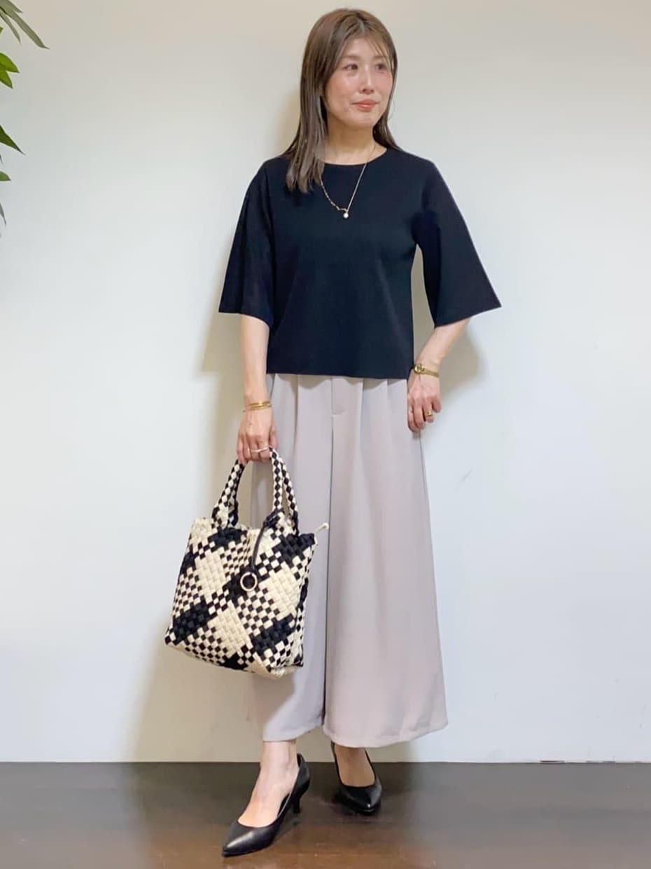 tomoさんの「UNTITLED｜【日本製・本革】Comfit Dresser Pumps（コンフィットドレッサーパンプス）」を使ったコーディネート