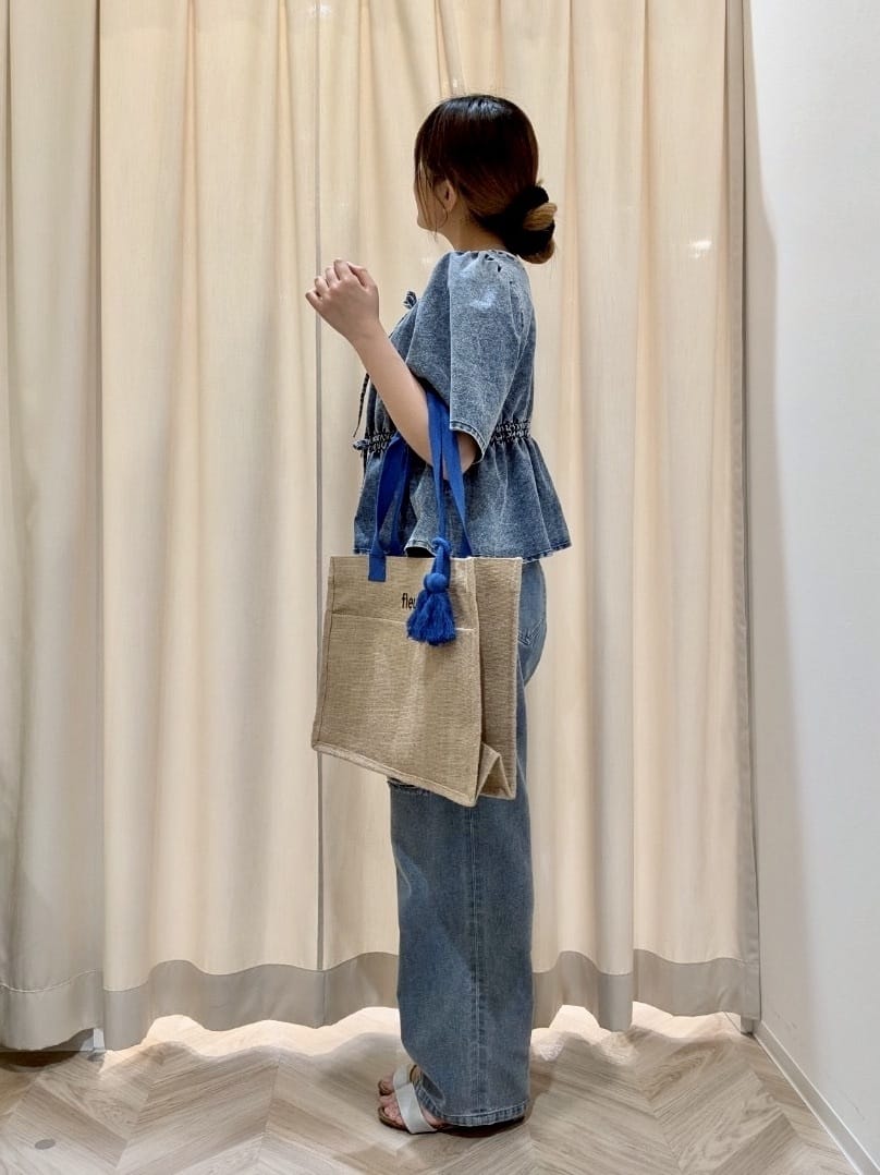 ゆりりんさんの「SHOO･LA･RUE｜」を使ったコーディネート