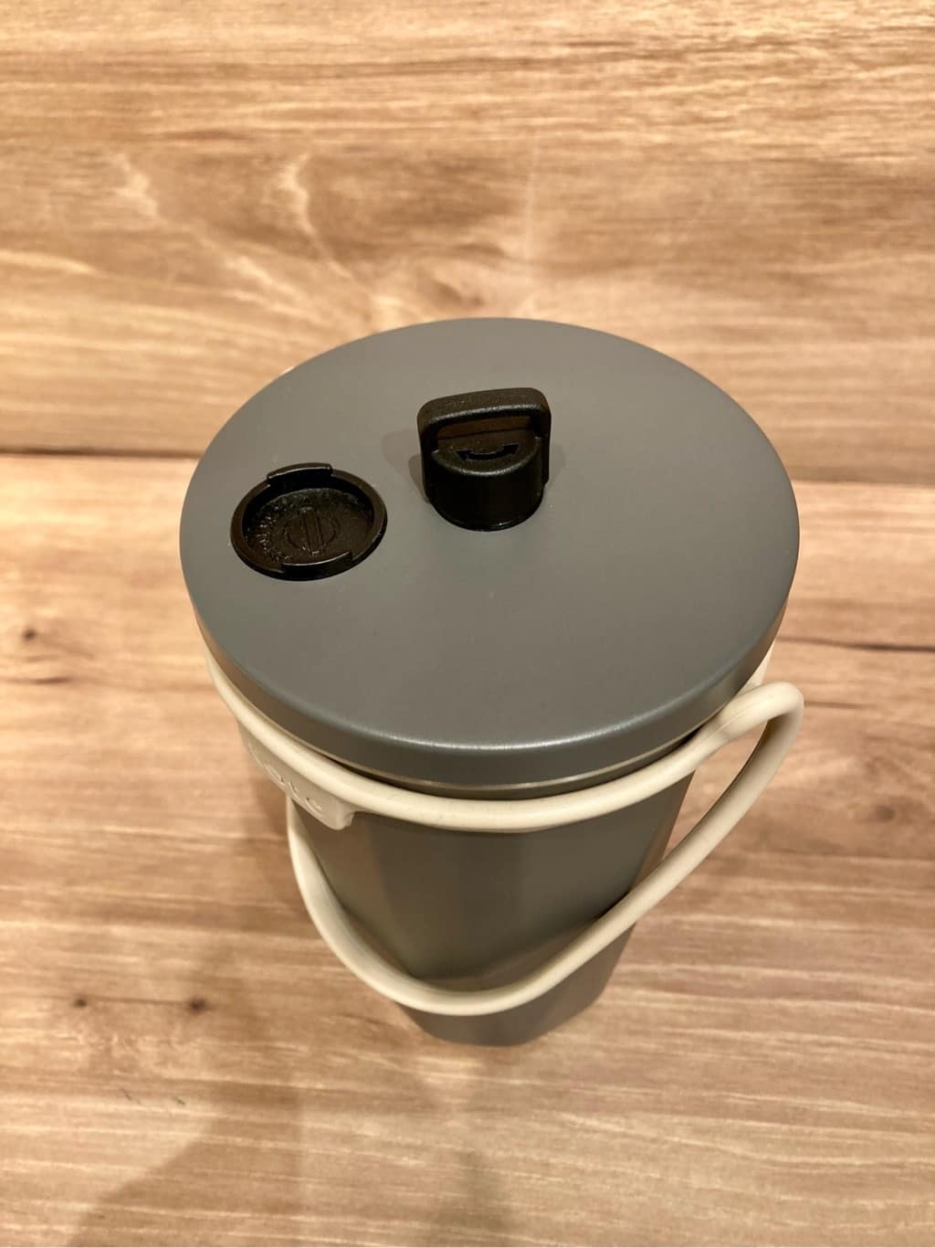 n.さんの「212 KITCHEN STORE｜ストロー付3wayタンブラー520ml チャコール」を使ったコーディネート