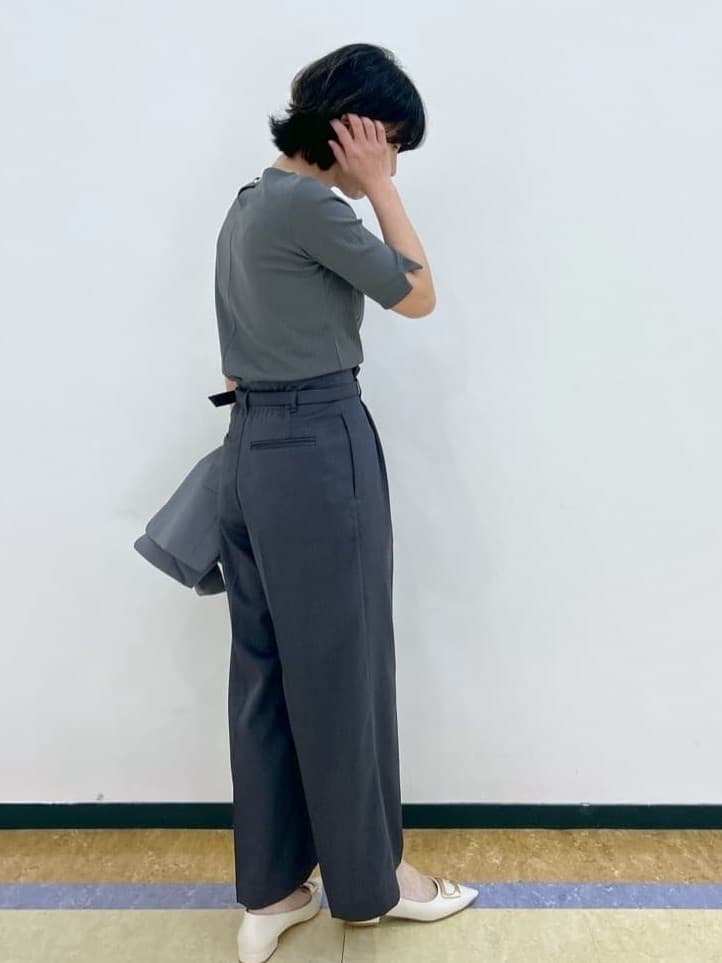 su.さんの「index｜《7色展開／XS-LLサイズ》ボートネックリブトップス【UV／洗濯機洗い可】」を使ったコーディネート