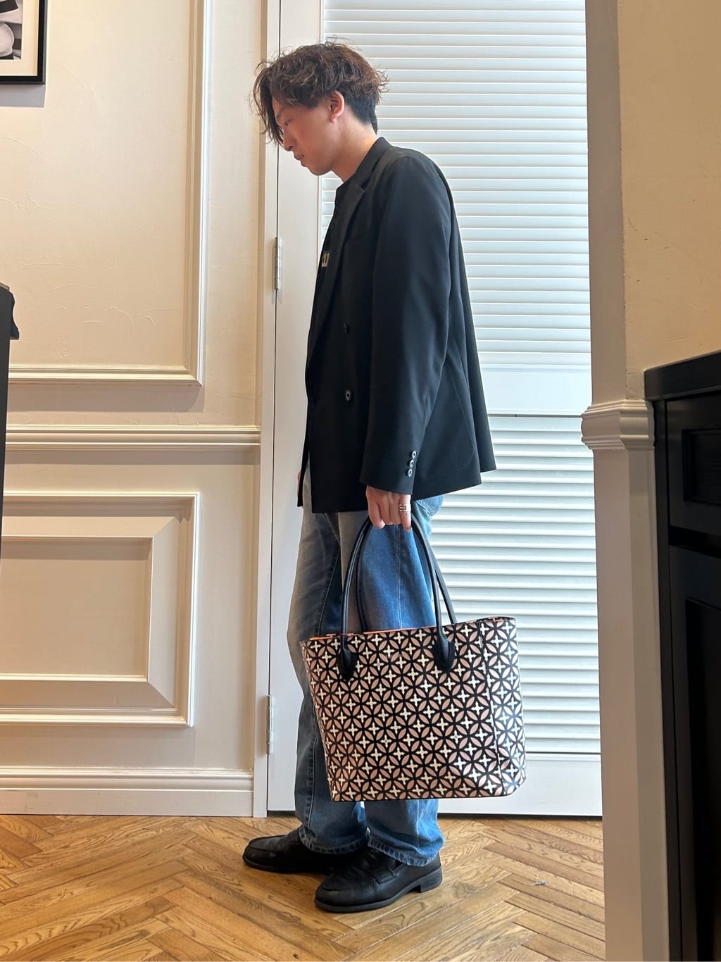 須田　慎二郎さんの「DRESSTERIOR｜【撥水加工/Safari5月号掲載】ローファー」を使ったコーディネート