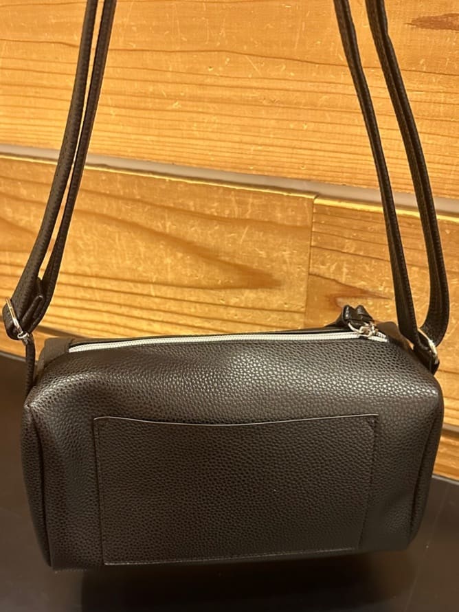 まりやんさんの「SHOO･LA･RUE｜◆ダブルジップショルダーバッグ」を使ったコーディネート