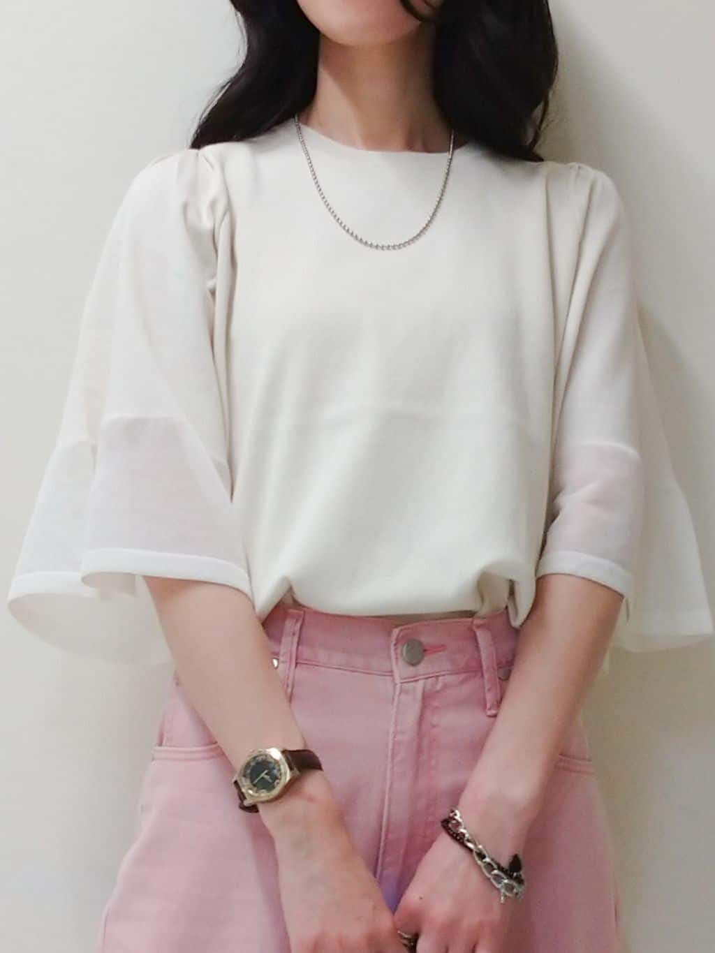 yuriさんの「OPAQUE.CLIP｜◆《5色展開》シアーフレアスリーブニット【洗濯機洗い可】」を使ったコーディネート