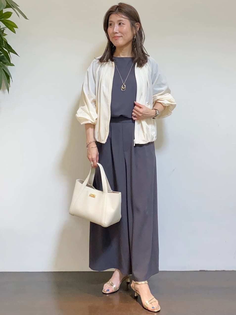 tomoさんの「UNTITLED｜ライトダブルリングネックレス」を使ったコーディネート