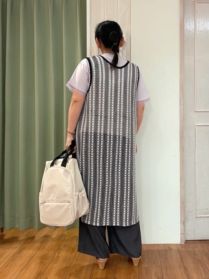 ke-yさんの「SHOO･LA･RUE｜◆キラキラループマガールサンダル」を使ったコーディネート