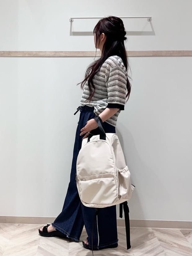 nanaさんの「SHOO･LA･RUE｜◆【高レビュー】スポーティで上品 大人のためのテープスポサン」を使ったコーディネート