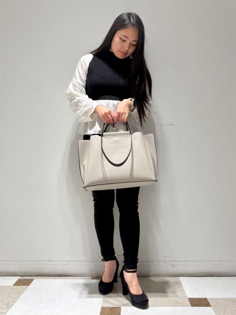 のはらっちょさんの「ESPERANZA｜3WAYチャンキーヒールパンプス」を使ったコーディネート