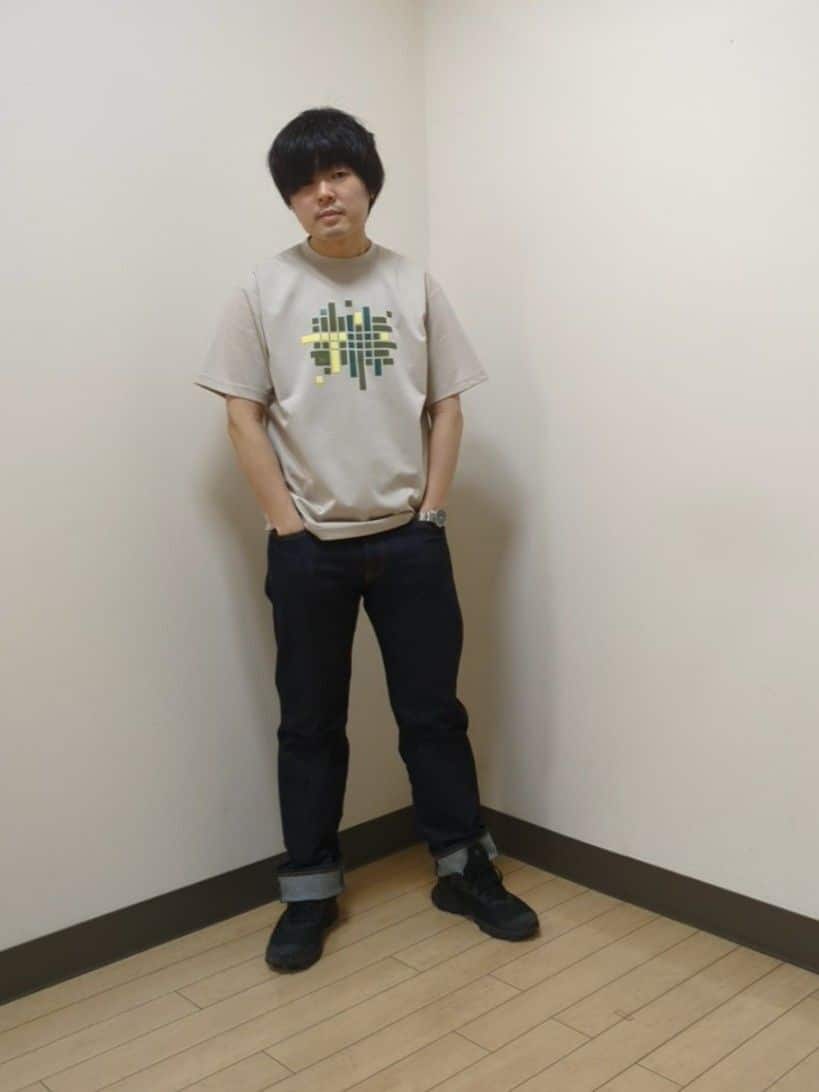 あきやまさんの「TAKEO KIKUCHI｜【モンスターストレッチ】日本製 ワンウォッシュ デニムパンツ」を使ったコーディネート