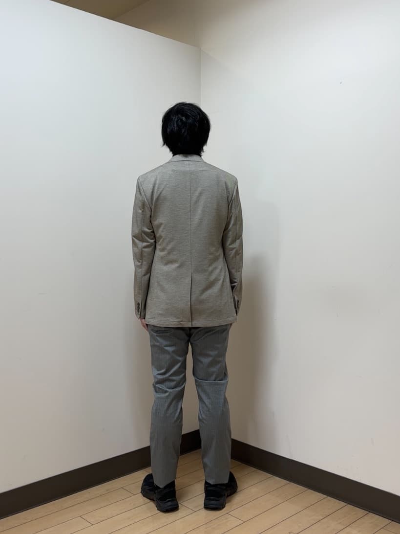 あきやまさんの「TAKEO KIKUCHI｜【全7サイズ&times;8色展開！】トップマルチヘリンボン パンツ」を使ったコーディネート