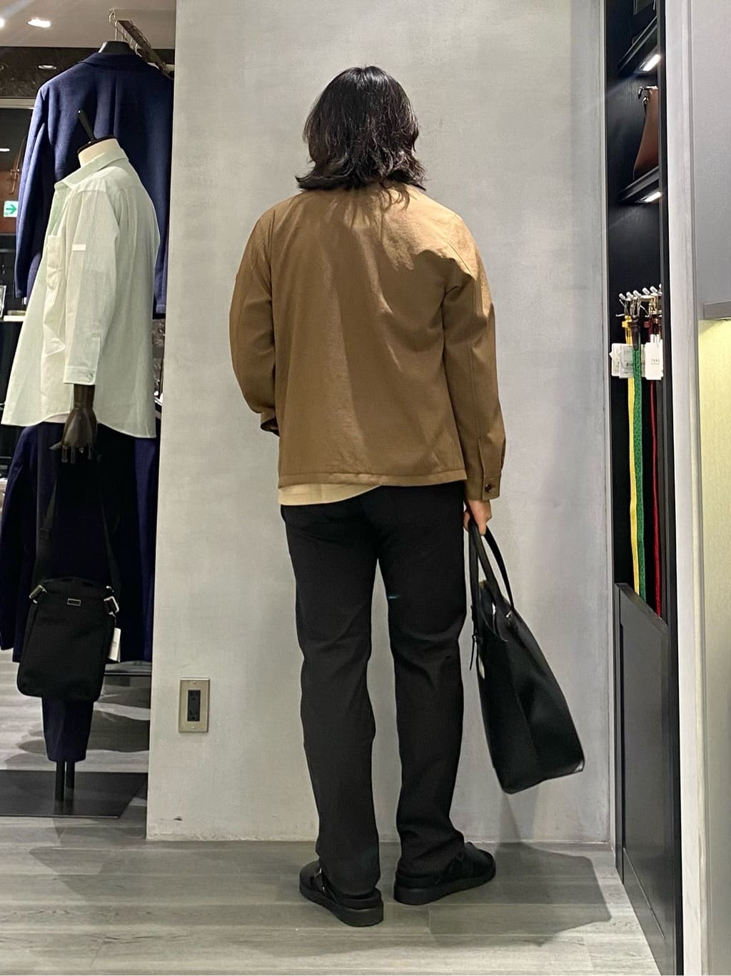 nishiさんの「TAKEO KIKUCHI｜【Made in JAPAN】播州織 ストレッチ パンツ」を使ったコーディネート