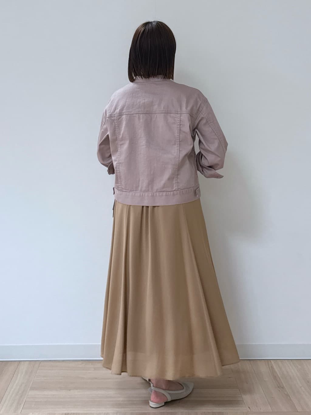 amiさんの「Reflect｜◆【手洗い可】カラーデニムジャケット」を使ったコーディネート