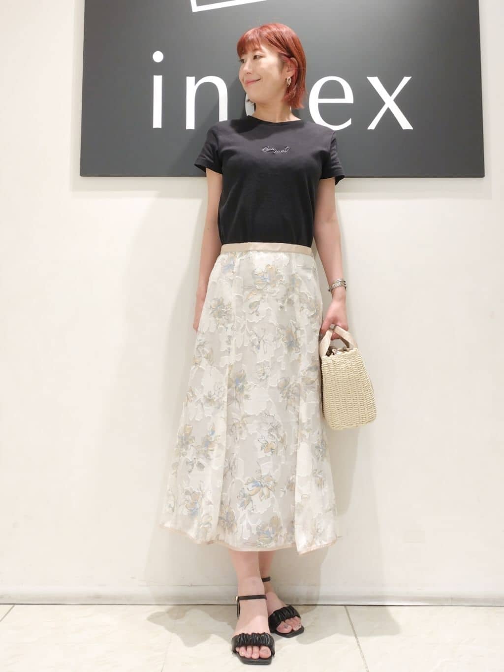 n.さんの「index｜◆ワンポイントロゴ刺繍Tシャツ【UV／接触冷感／洗濯機洗い可】」を使ったコーディネート