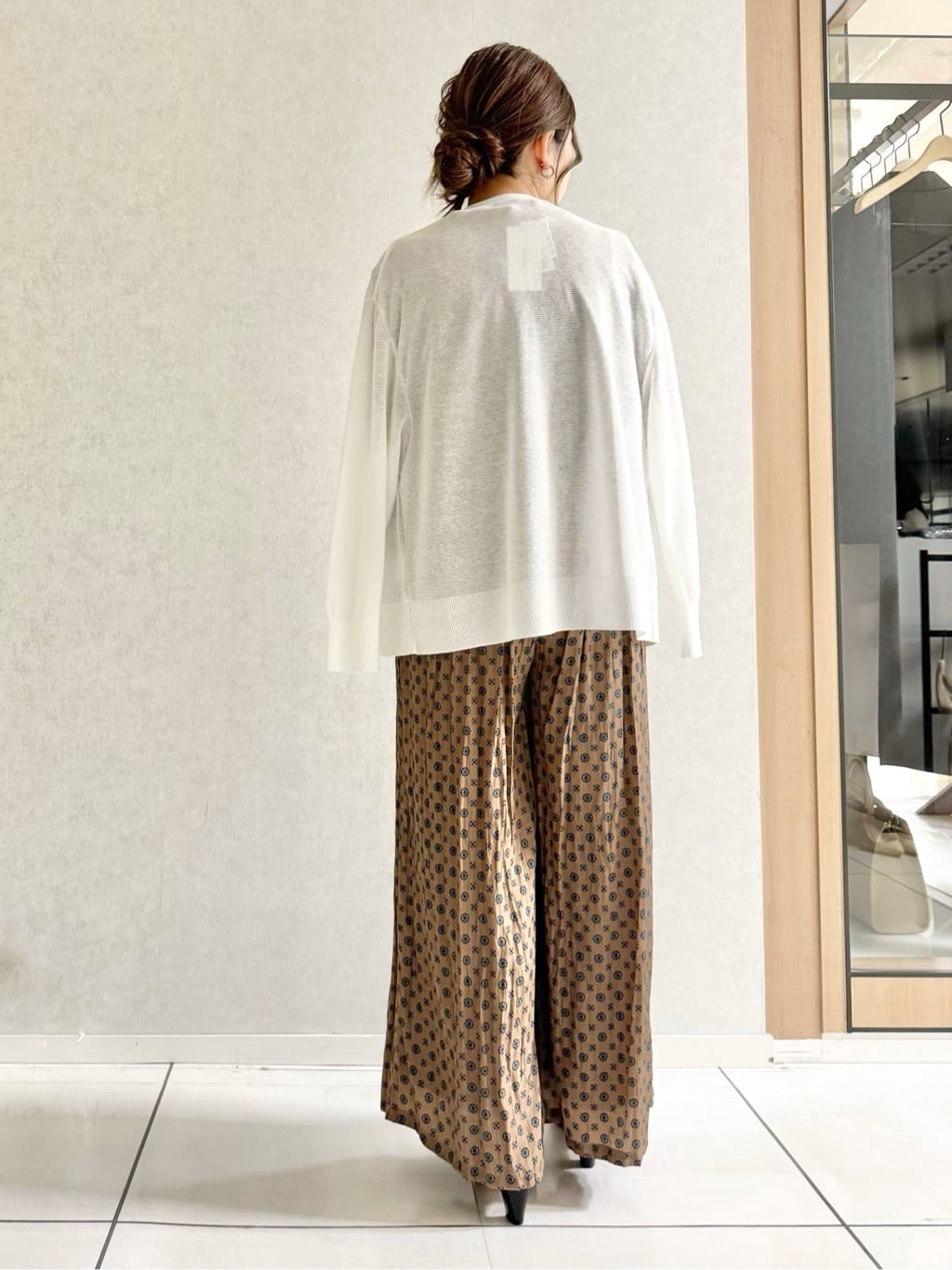 sayuさんの「UNTITLED｜◆【体型カバー/日除け】ドルマンスリーブ ガーターカーディガン」を使ったコーディネート