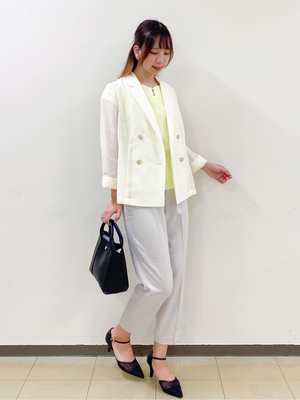 yurinaさんの「index｜麻調シアーダブルブレストテーラードジャケット【洗濯機洗い可】」を使ったコーディネート