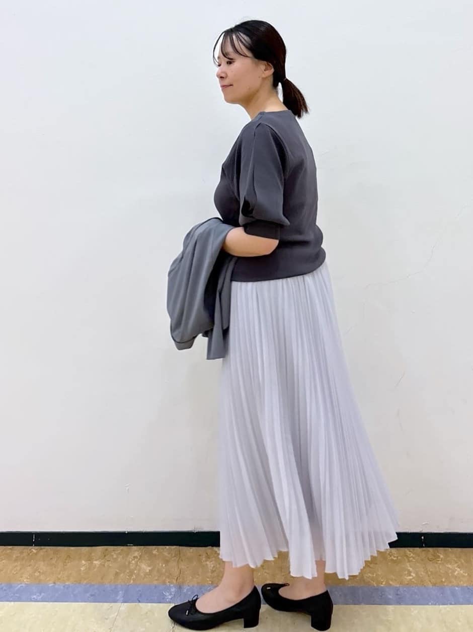 akariさんの「index｜《6色展開／XS-LLサイズ》ドライタッチ デザインスリーブニット【洗濯機洗い可／接触冷感／抗ピル】」を使ったコーディネート