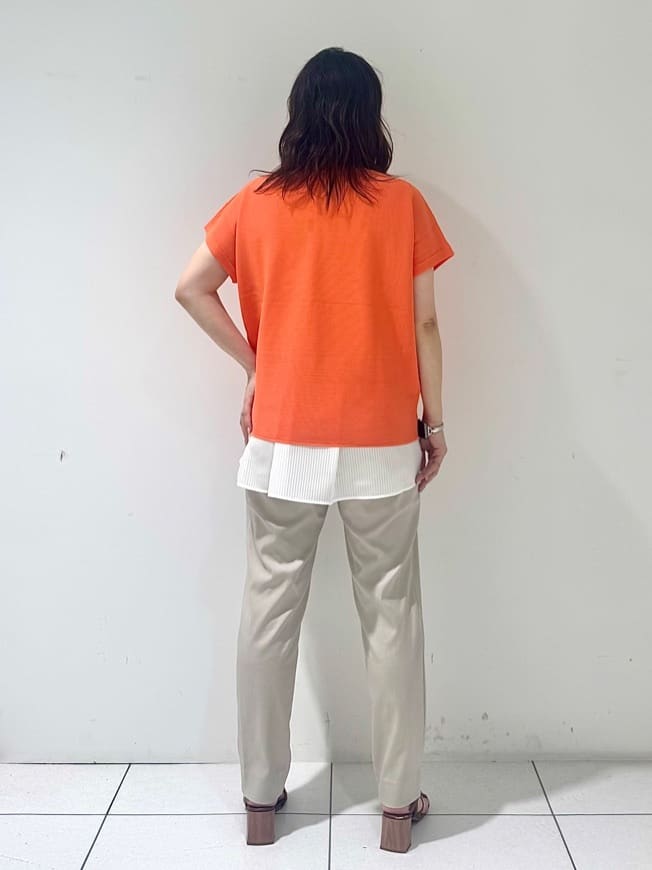 そんさんの「INDIVI｜【洗える／レイヤードにも活躍】ペプラムインナートップス」を使ったコーディネート