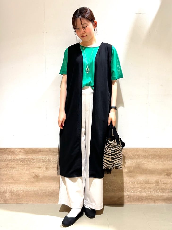 花さんの「SHOO･LA･RUE｜◆【洗える】透かし編みニットパンプス」を使ったコーディネート