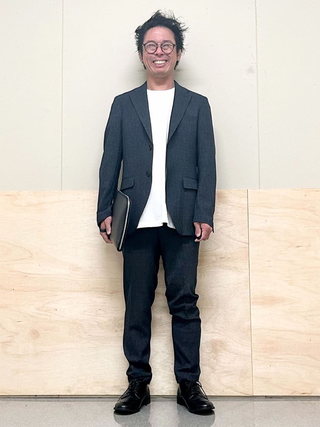KENJI Iさんの「THE SHOP TK｜【ご好評につき再入荷！！】L字クラッチバッグ 冠婚葬祭/ビジネス/セレモニー/パーティー」を使ったコーディネート