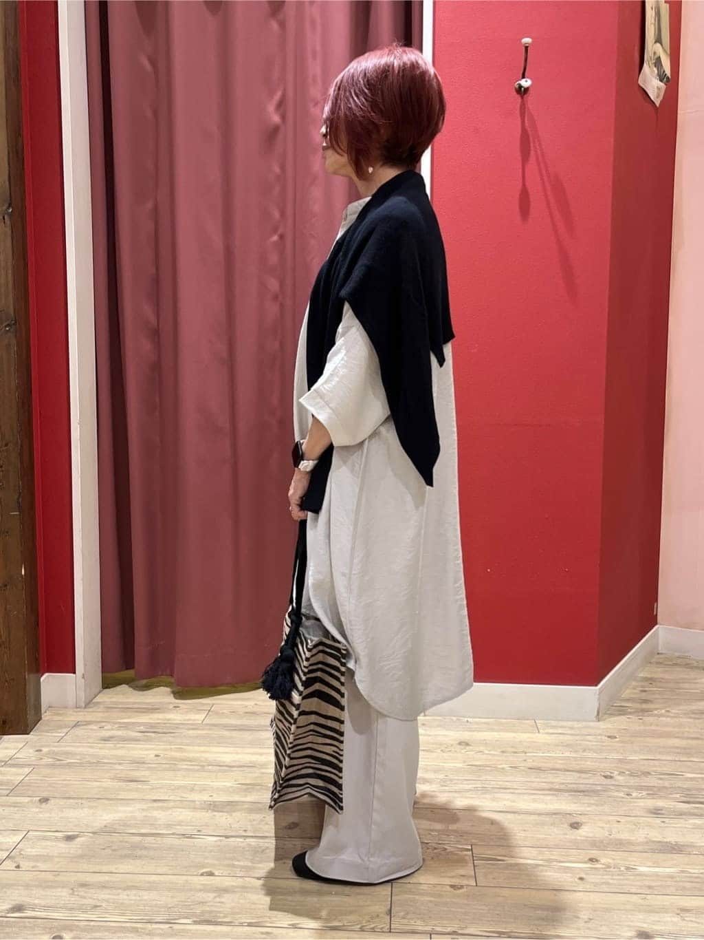 アンディさんの「SHOO･LA･RUE｜◆【洗える/S-LL/ひんやり】ゆったりチュニックワンピース」を使ったコーディネート