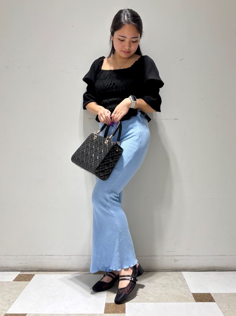 のはらっちょさんの「ESPERANZA｜ダブルベルトメッシュパンプス」を使ったコーディネート