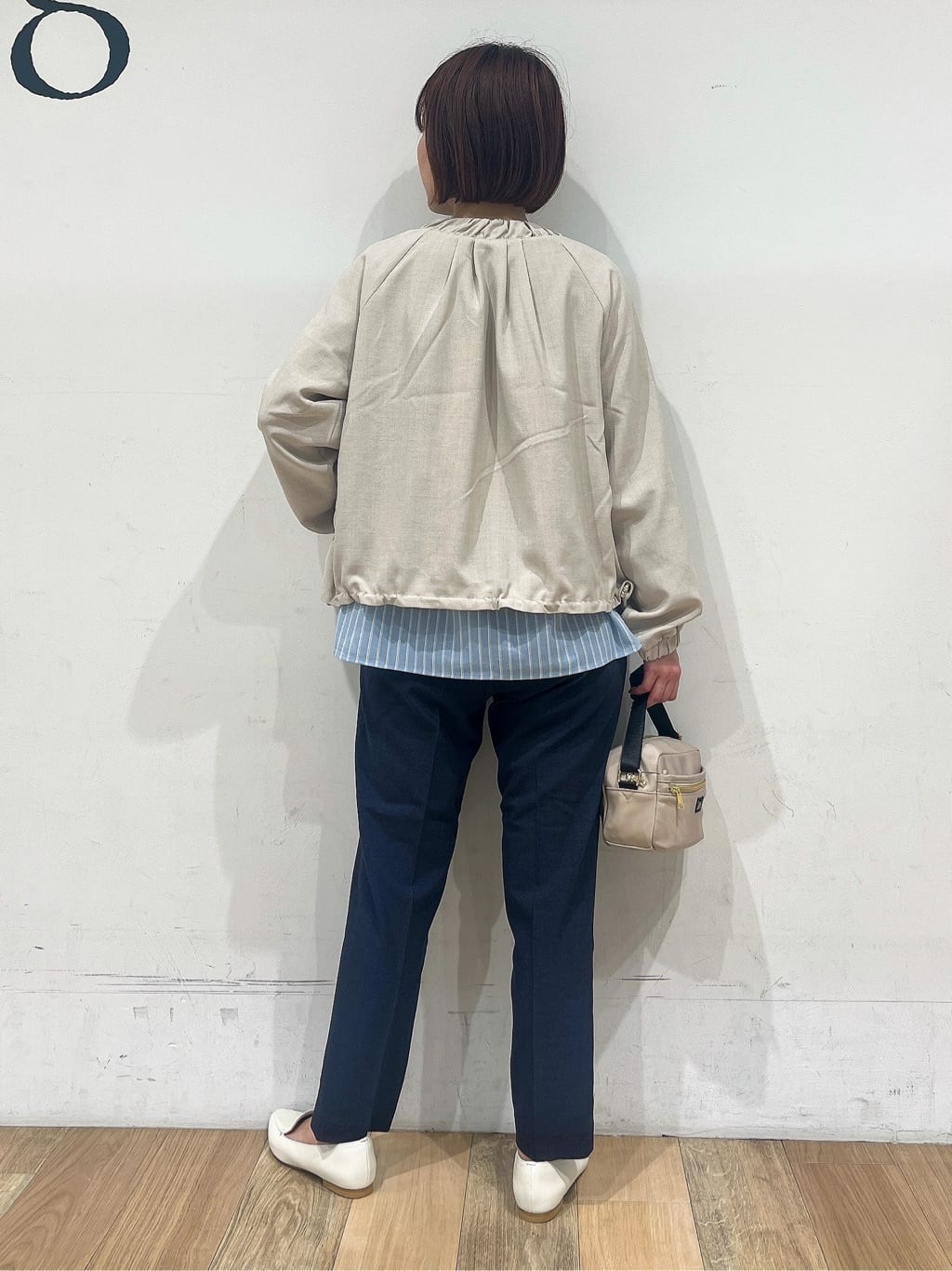 山さんさんの「grove｜◆【毎日着たい】麻調メッシュ袖コンシャスブラウス」を使ったコーディネート