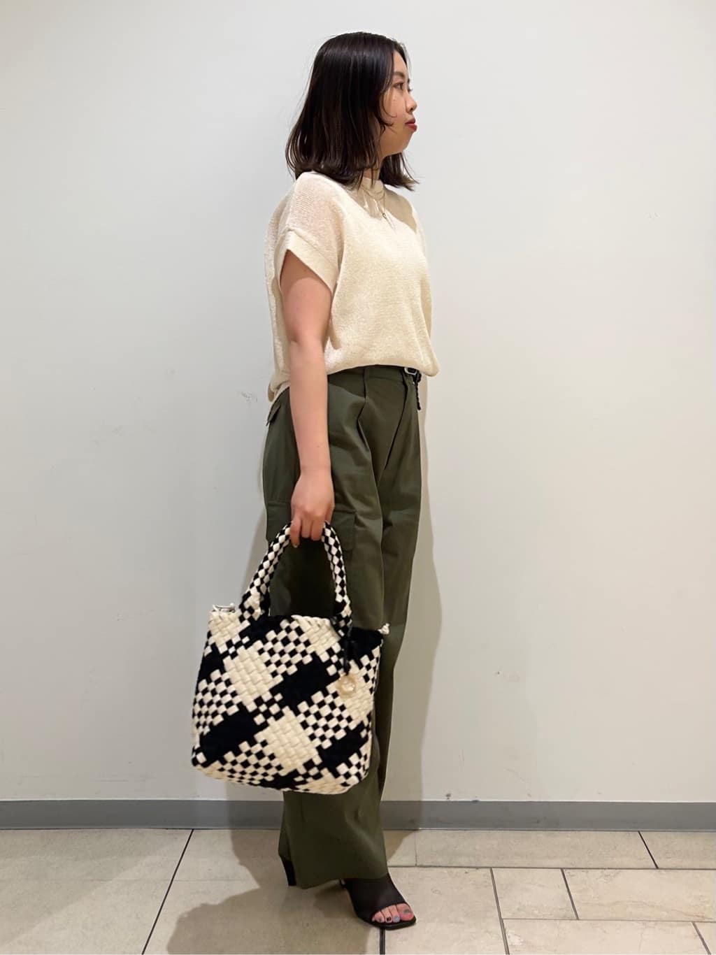 kanoさんの「UNTITLED｜◆【旬トレンド】メッシュミュール」を使ったコーディネート