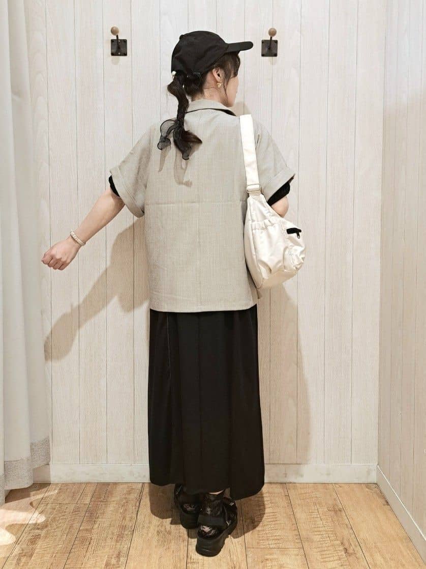 SAKIさんの「SHOO･LA･RUE｜」を使ったコーディネート