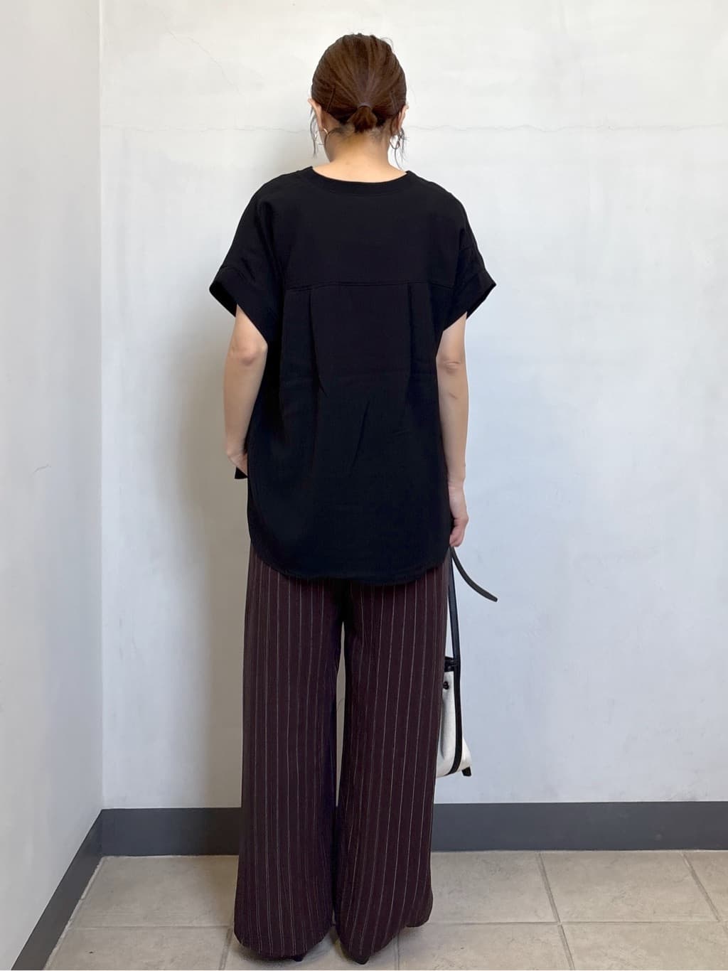 Ariさんの「OPAQUE.CLIP｜《7色展開／SS-LLサイズ》ストレッチスキッパーブラウス／セットアップ対応【洗濯機洗い可／防シワ】」を使ったコーディネート