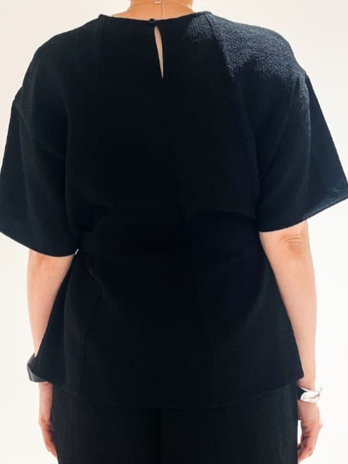 Yukinkoさんの「OPAQUE.CLIP｜◆ストレッチジャカード2WAYリボントップス／セットアップ対応可【洗濯機洗い可】」を使ったコーディネート