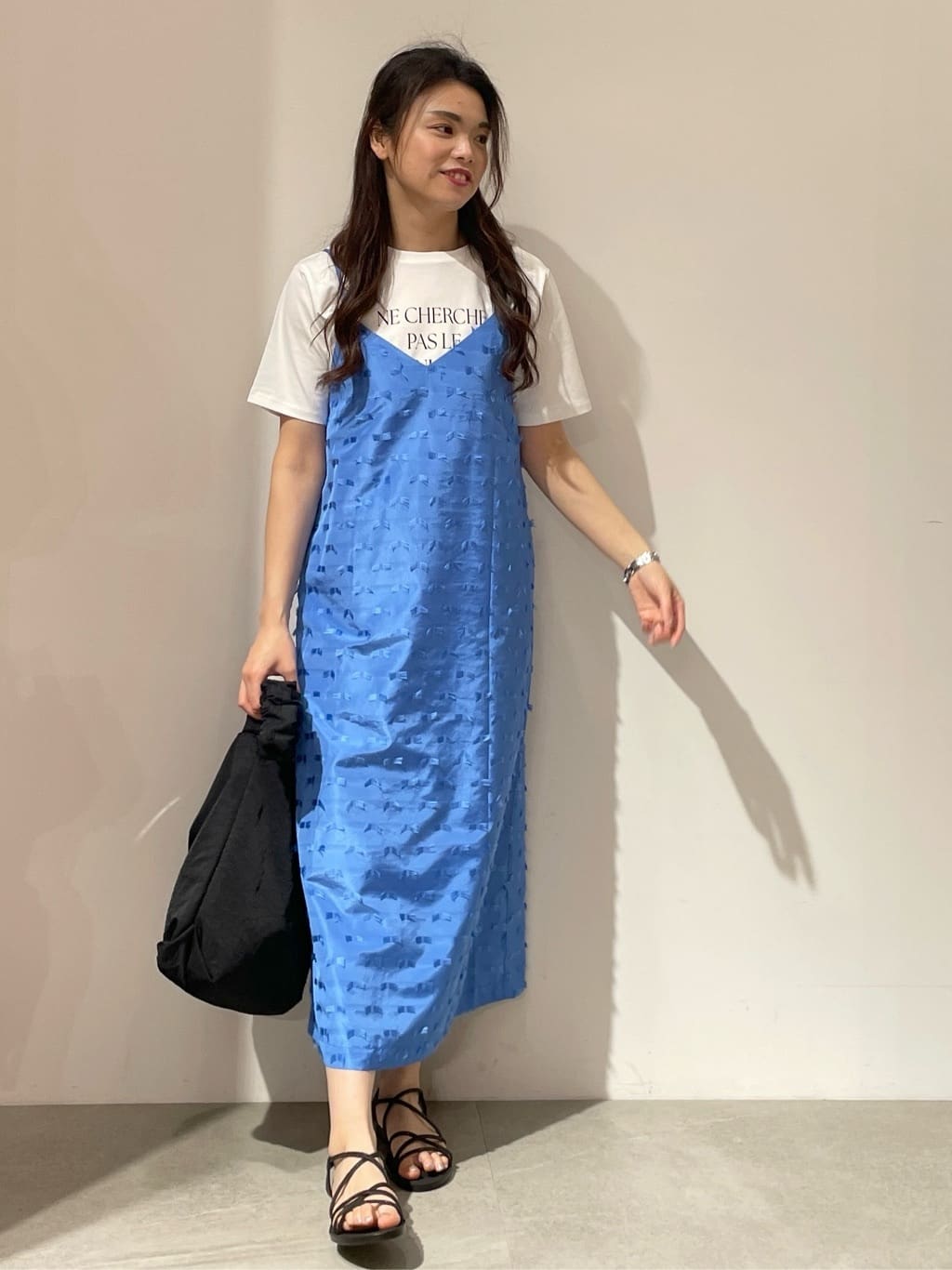 kanahoさんの「OPAQUE.CLIP｜◆アソートロゴTシャツ【洗濯機洗い可】」を使ったコーディネート