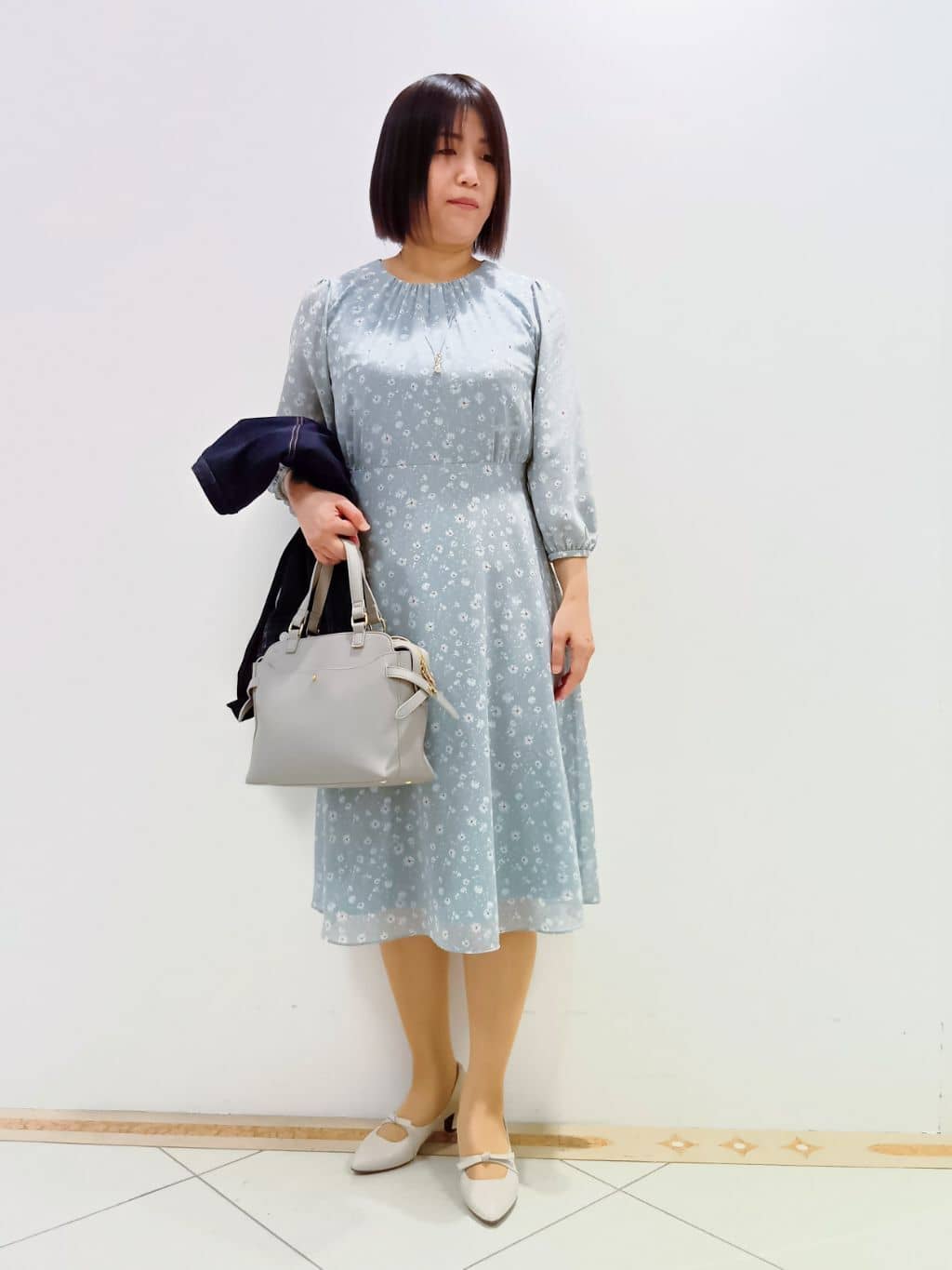 tomoさんの「Reflect｜◆【マシンウォッシュ可】フラワープリントワンピース」を使ったコーディネート