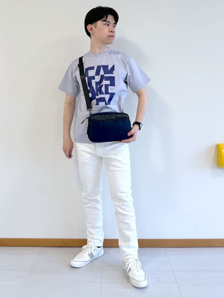 イッシーさんの「TAKEO KIKUCHI｜【Sサイズ～】ストレッチ デニム パンツ」を使ったコーディネート
